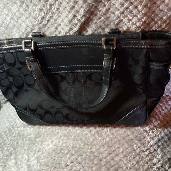Black coach purse $75 - Picture 2 of 4